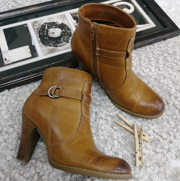 BareTraps Shoes - Bare Traps Boots!